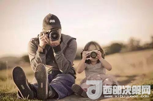 “曾子殺豬”故事在前，最近又有《父母說好考了90分就去看海，被爽約后女孩離家出走》新聞在后。父母如果自己的行為“打臉”了，又怎么能在孩子面前掌握教育的主動權。