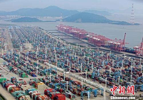 浙江寧波舟山港。　章勇濤 攝