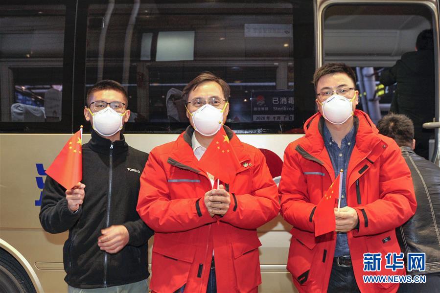 （聚焦疫情防控·圖文互動）（8）分秒必爭！一切為了治病救人——中國抗疫生命至上的生動實踐