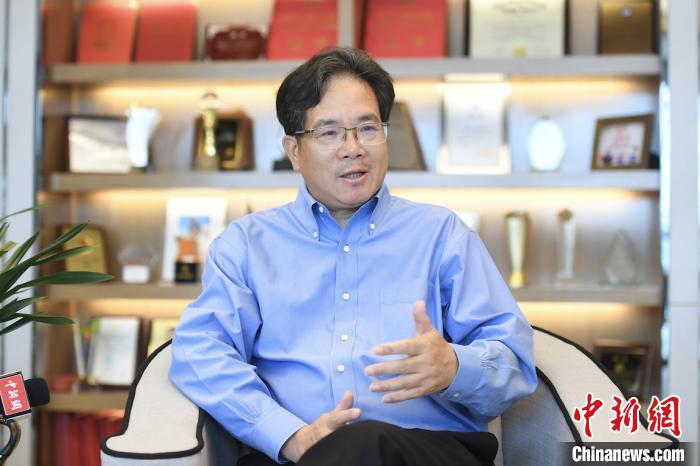 全國(guó)人大代表建議逐步禁止產(chǎn)、銷電子煙