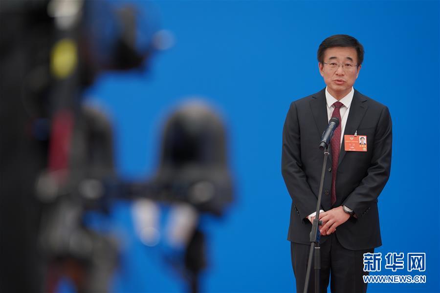 (新華全媒頭條·兩會特別報(bào)道·圖文互動(dòng))(4)砥礪前行 使命必達(dá)——從全國兩會看中國信心