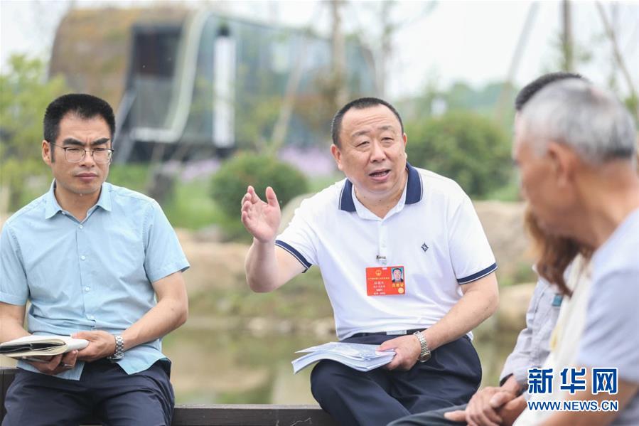 （新華全媒頭條·兩會精神看落實(shí)·圖文互動）（2）整體謀劃、系統(tǒng)升級、全面提升——落實(shí)全國兩會精神織牢織密公共衛(wèi)生防護(hù)網(wǎng)