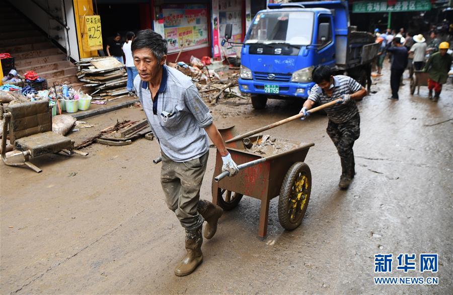 (在習(xí)近平新時(shí)代中國(guó)特色社會(huì)主義思想指引下——新時(shí)代新作為新篇章·習(xí)近平總書記關(guān)切事·圖文互動(dòng))(4)戰(zhàn)洪魔 保安全——近期防汛救災(zāi)熱點(diǎn)觀察