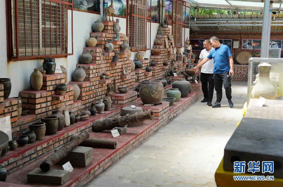 （新華全媒頭條·走向我們的小康生活·圖文互動(dòng)）（9）長(zhǎng)城腳下，小康村串成“珍珠鏈”