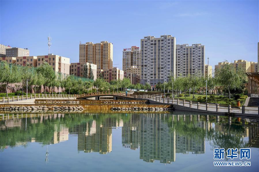 (新華全媒頭條·圖文互動)(8)旗引天山南北 譜寫發(fā)展新篇——以習近平同志為核心的黨中央關心新疆工作紀實