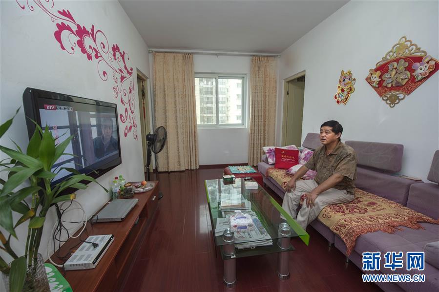 (習(xí)近平的小康故事·新華網(wǎng)·圖文互動(dòng))(5) “讓全體人民住有所居”——習(xí)近平和百姓安居的故事