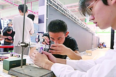 激勵創(chuàng)新，樹立“強國有我”鴻鵠志